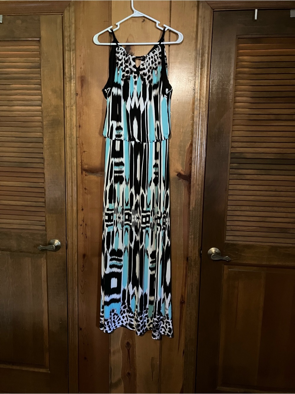 London Style Black, White & Turquoise Print Maxi Dress - Picture 2 of 5